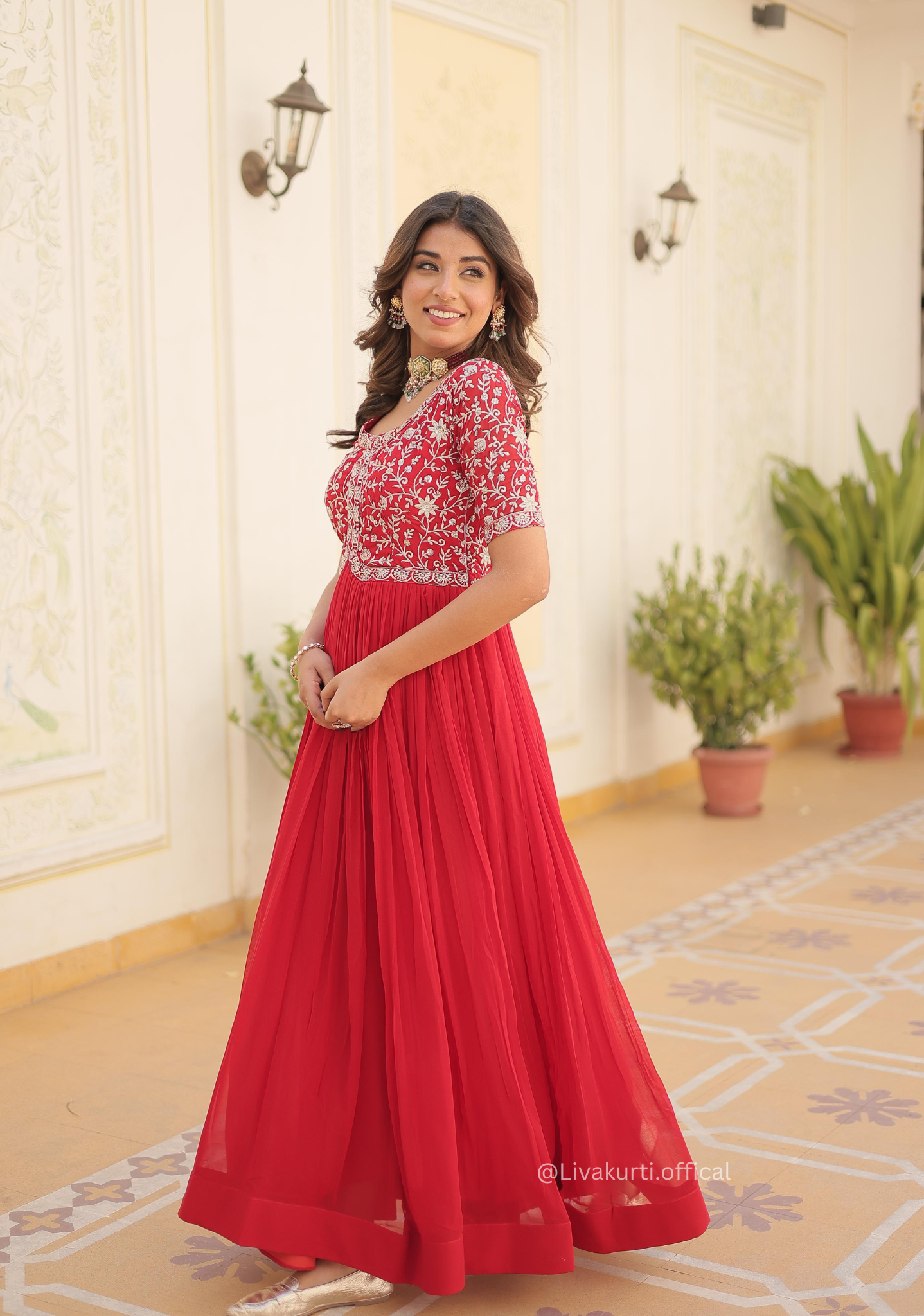 Red Colour Faux Blooming with Embroidery Zari Work